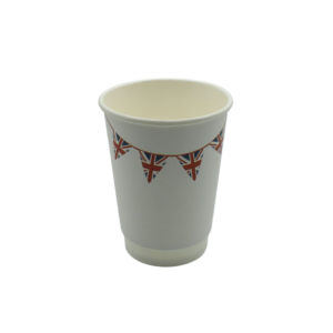 Recyclable coffee cup with colour Union Jack flag print